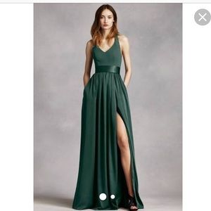 ISO Forest green size 4 un-altered Vera Wang dress